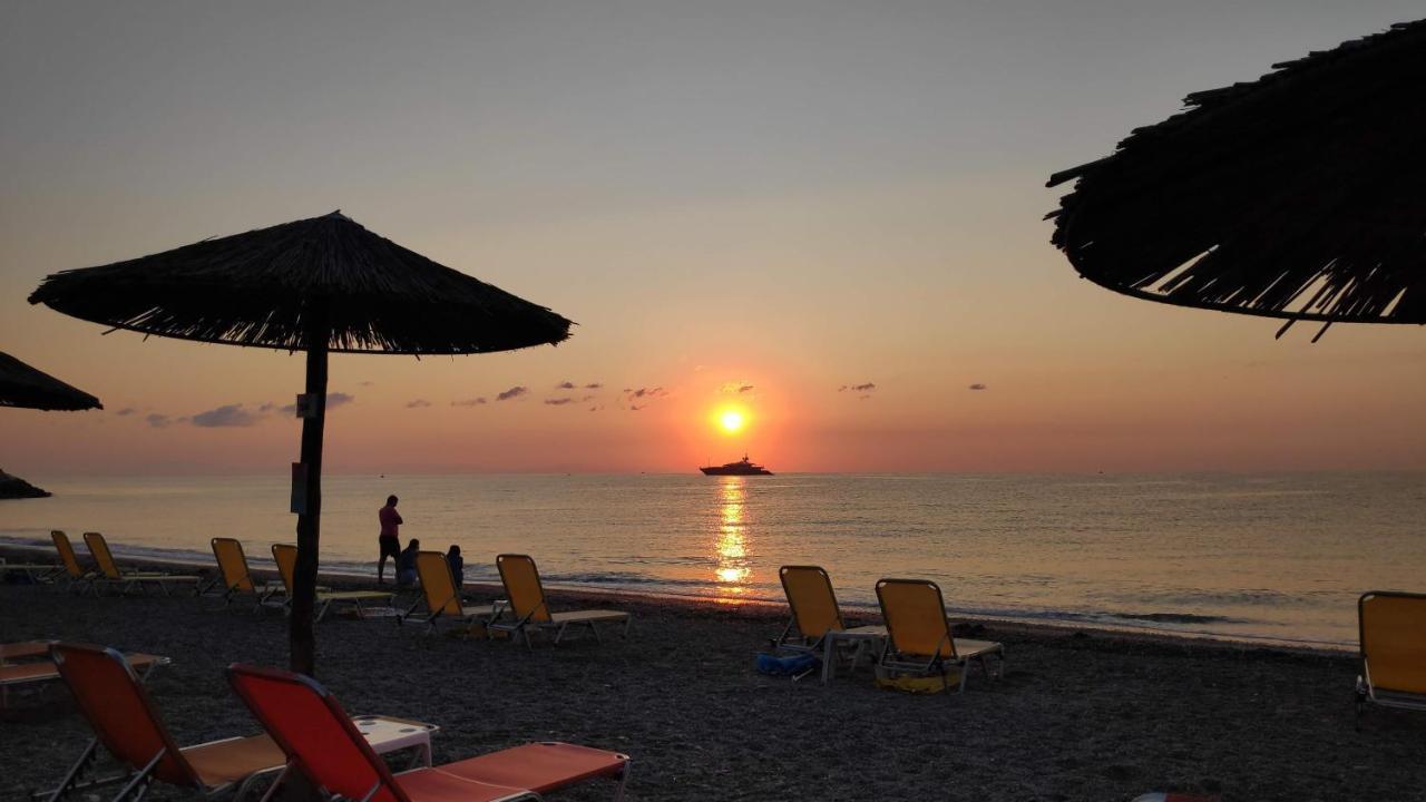 Camping Mitikas And Bungalows Плака-Літохоро Екстер'єр фото