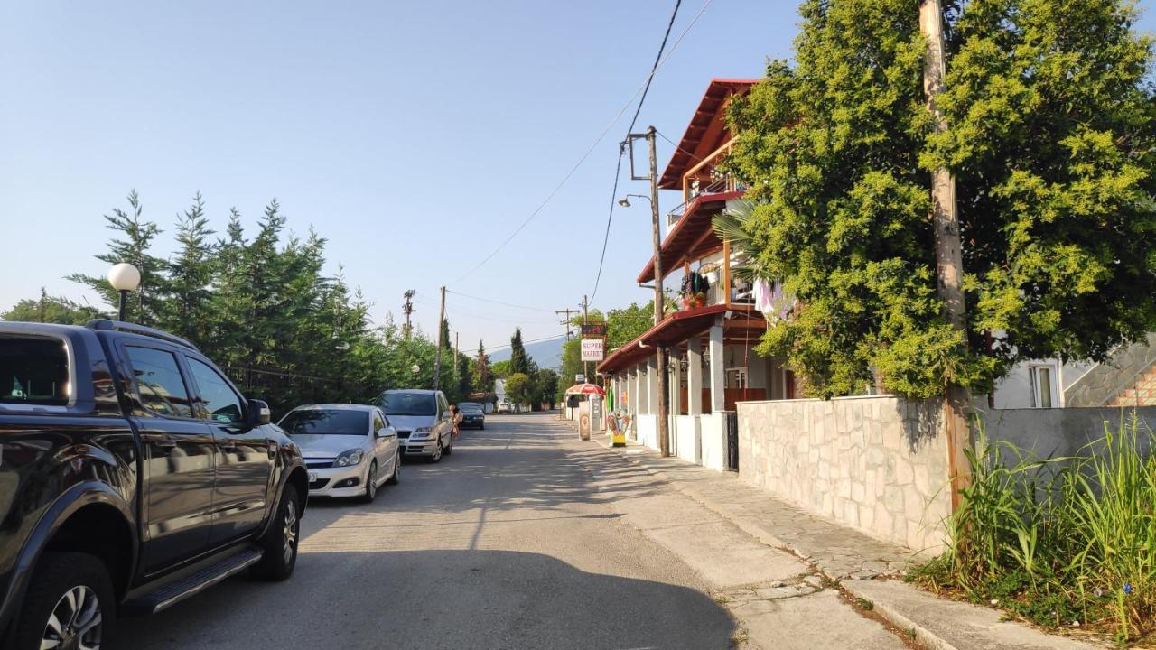 Camping Mitikas And Bungalows Плака-Літохоро Екстер'єр фото